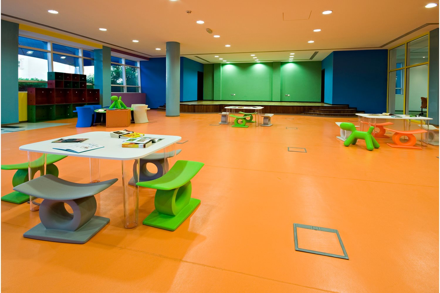 Al Mankhool Public Library
