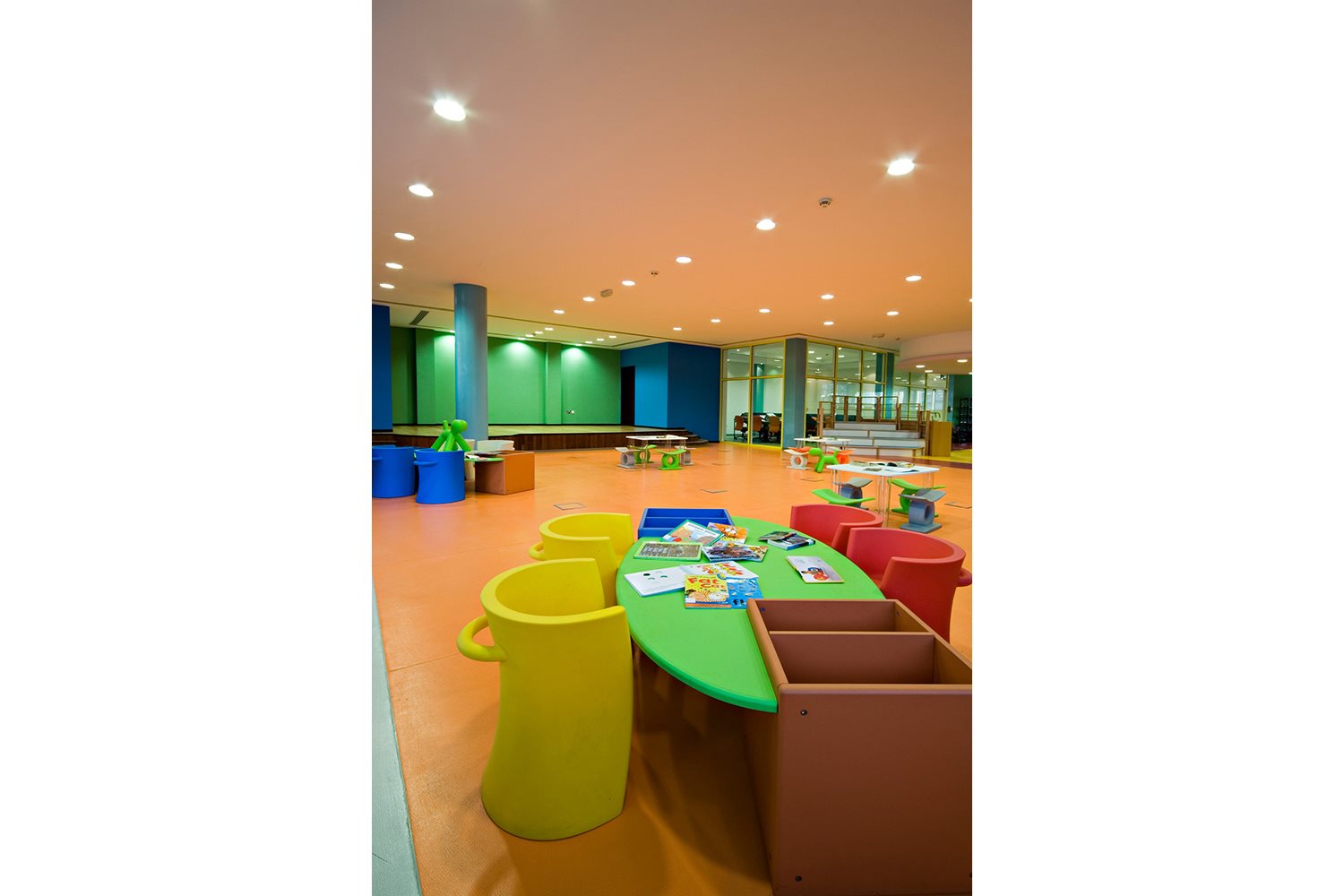 Al Mankhool Public Library