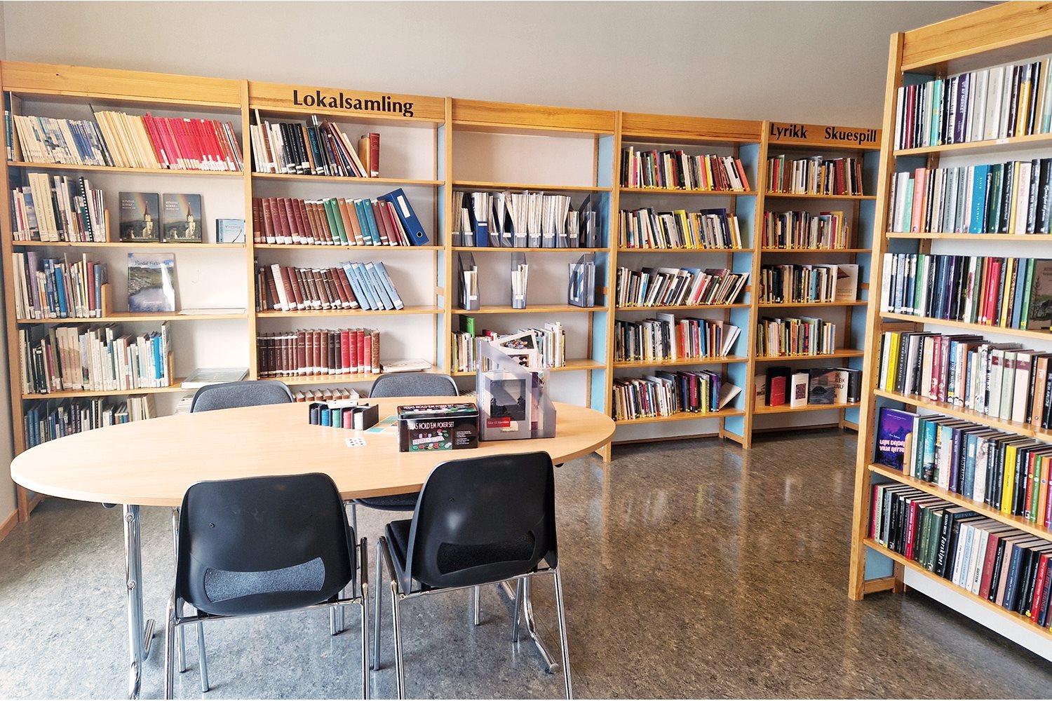Unda Library The renovation of Rindal Library in Norway
