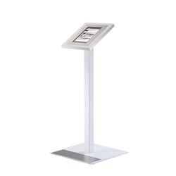 E3738 - Standing